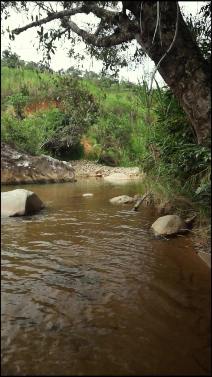 Lexly_16: À la recherche d’où baiser dans la rivière