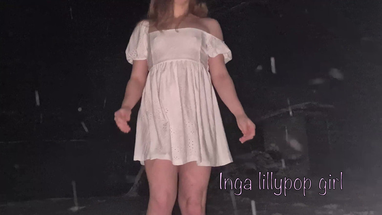 Inga lillypop girl: Teenager Plays in the Garden Without Panties