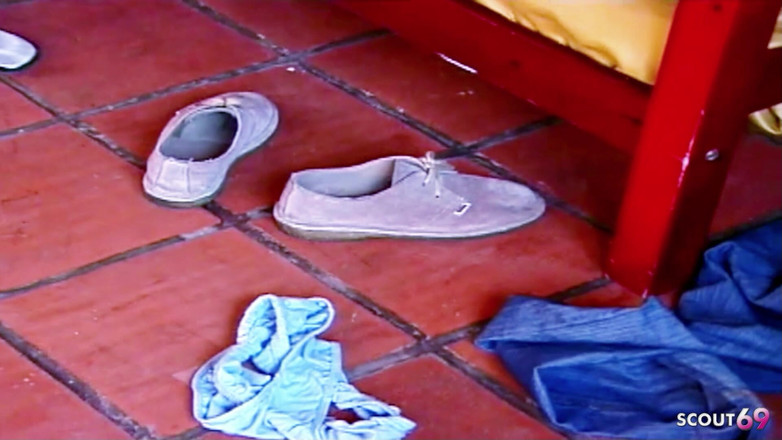 Shemale TS Collection: Latino seduce a la transexual tetona y la folla en...