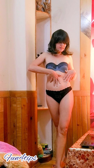 Bolly Karma: She Knows How to Make You Cum - Striptease.