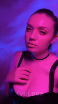 Xyulove Poses Cutely for the Camera and Gives All Her Subscribers a Gentle Kiss