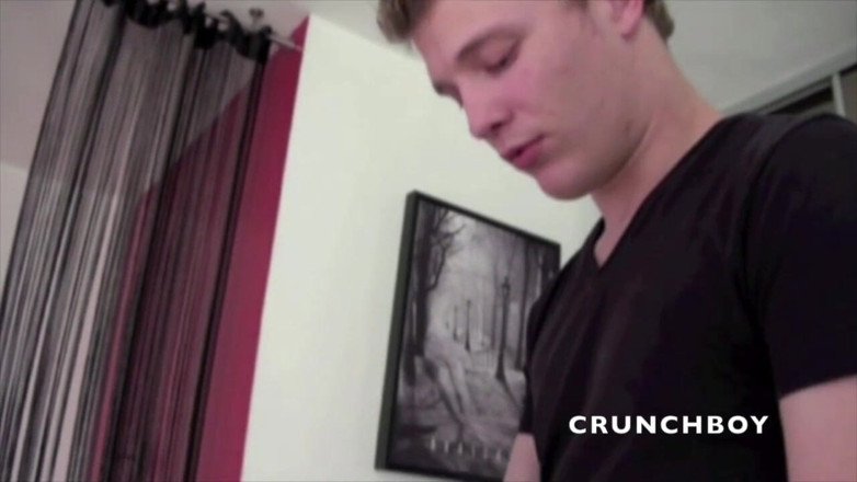 FRENCH AMATORS SEXTAPES: Maxime ki shirsh sunahre baalon vaali Kameron Frost ke xxl...