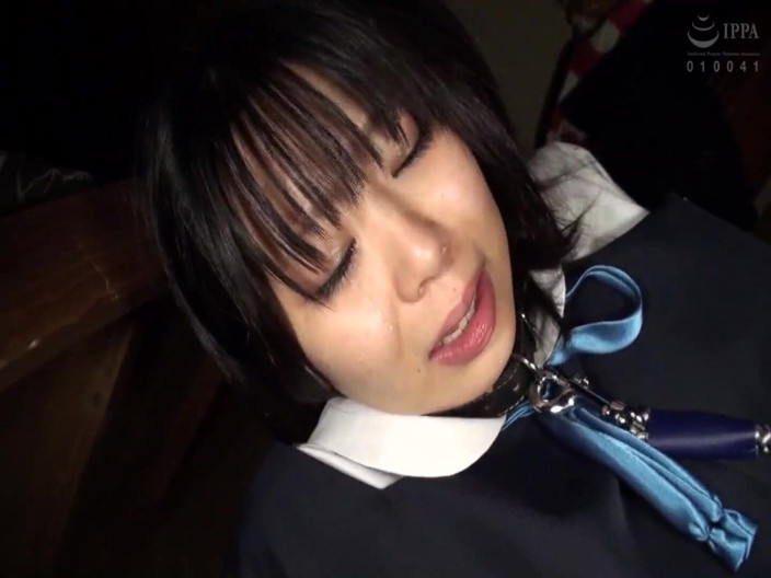 Vulture: Rekaman video asli: gadis imut 8 jam