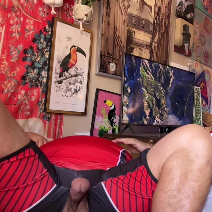 Hand-Free-Daddy-Chub: Giant Man in Wrestling Uniform Has Massive Release Hands Free