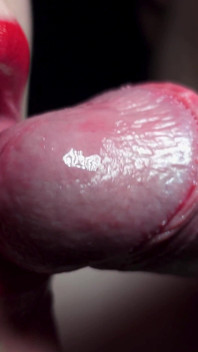 Close up: bibir merah sensual bikin kontolmu berurat muncrat di mulut! Asmr nyepong kontol asli dan ceroboh terbaik