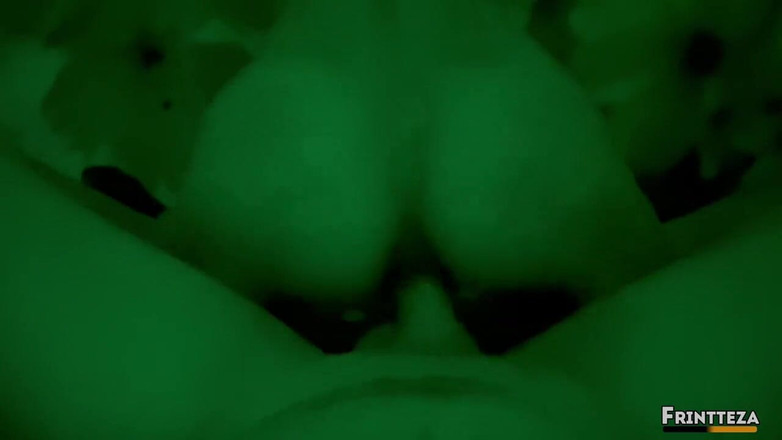 Frintteza: Suka jeździ