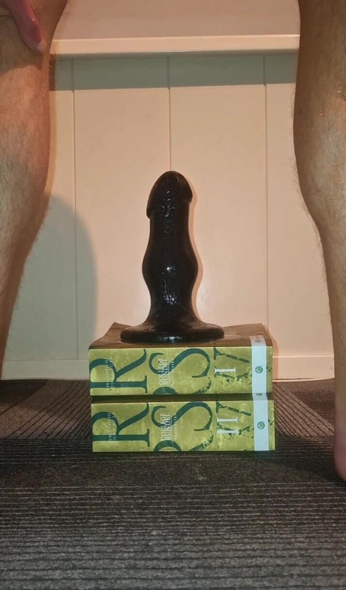 NoFace Twink X: Hot Gay Twink Loves to Take His Huge Stinger Toy