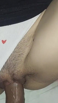 Brazilská krásná teenagerka ve velmi domácím sexuálním videu