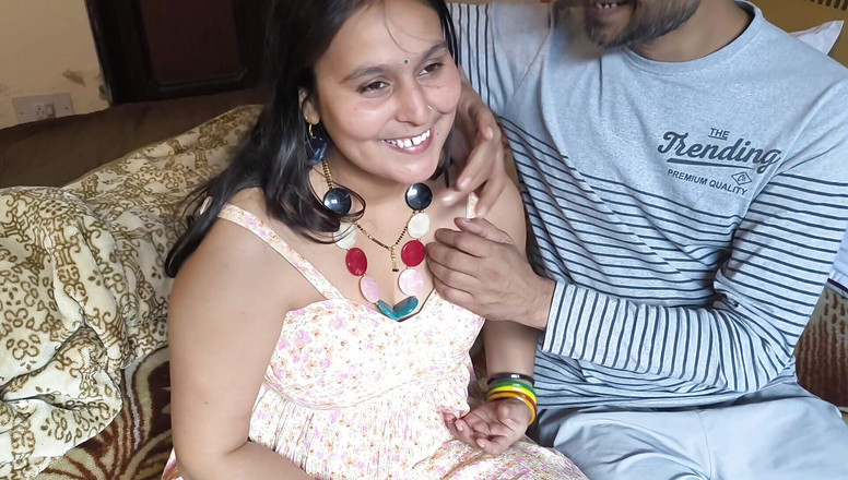 pujaprem: Pooja sikiliyor ve yarak emiyor