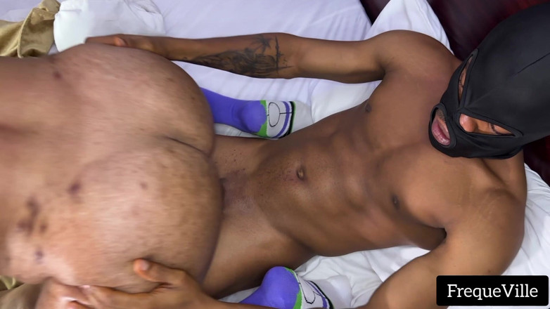 FrequeVille: BBW Riding His Big Black Dick