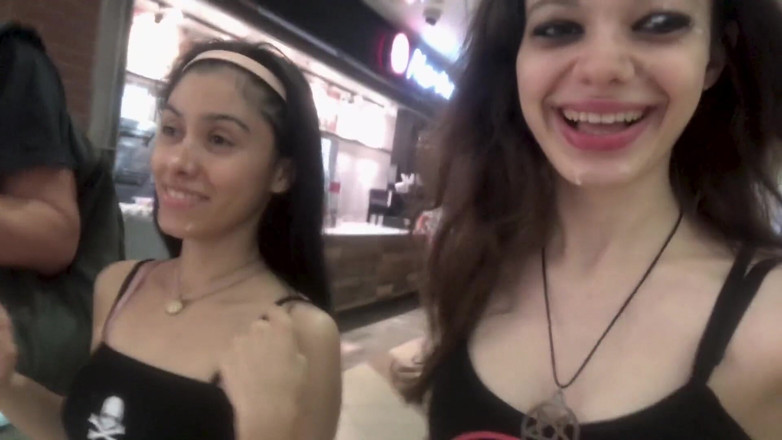 Dolls Cult: Plimbare dublă cu spermă la mall după o ejaculare facială...