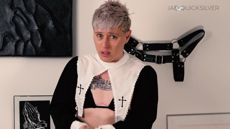 Jaq Quicksilver: Berdoa terus: Ahli Gereja gay menukarkan awak menggunakan zakar strap-on...