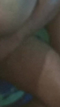 suamiku kecil banget, aku pengen besar dan tebal, kamu punya punya?