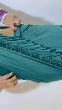 Desi sexy macecha byla dnes přistižena sama, měl jsem spoustu zábavy při šukání její kundičky. Nechal jsem ji v zelené sárí hindiaudio queenalexa