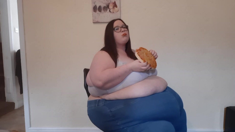 SSBBWLadyBrads: SSBBW pizza stuffing on office chair