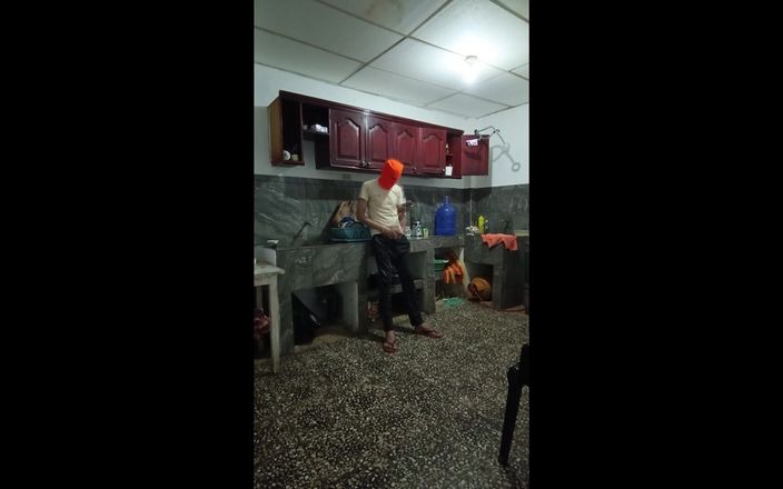 Goky: Stepcousin podnosi go bez dotykania
