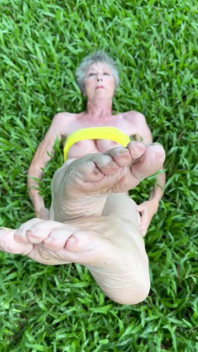 Solo Foot Play