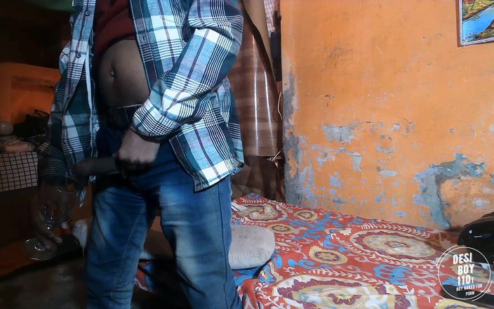 Indian desi boy: Boy Tastes His Own Pee and Masturbates Alone at Home...