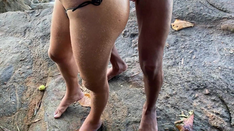 Nathalia Fontes: I went to the beach to sunbathe, and gave my...