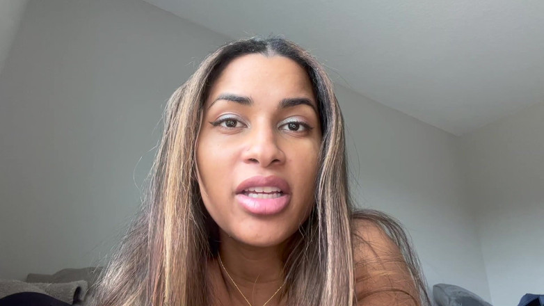 Mya Mula Goddess: Jij bent mijn spuugbeker Whiteboi