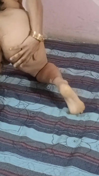 Sayra Making a Strong Display of Her Hot Ass and Pussy