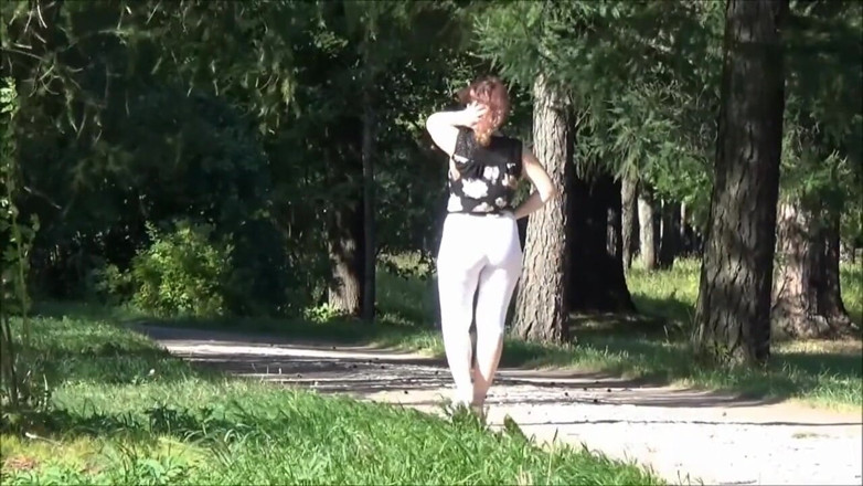 RedRoseRus: Cul en legging dans la nature 2 - version complète