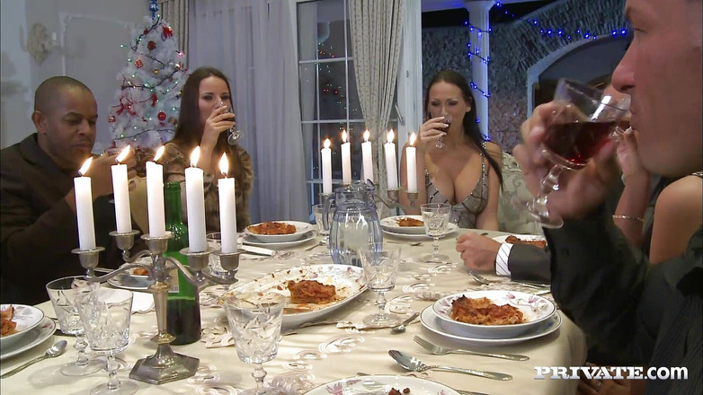 Private.com: 私人朋友之间的圣诞狂欢