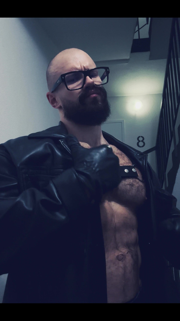 Mister Stone: Bunyi!