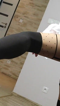 Je le taquine en collants