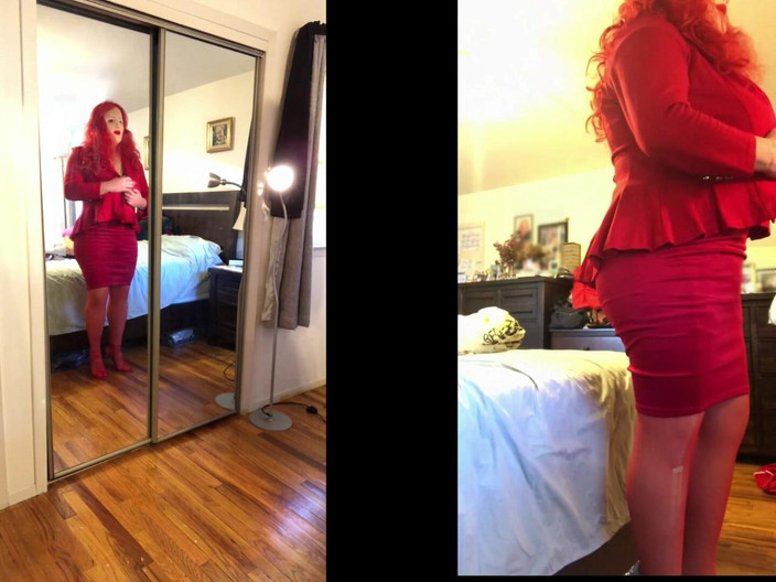 Deanna Doll: Deanna CD Doll Strips From Red Suit Full Video