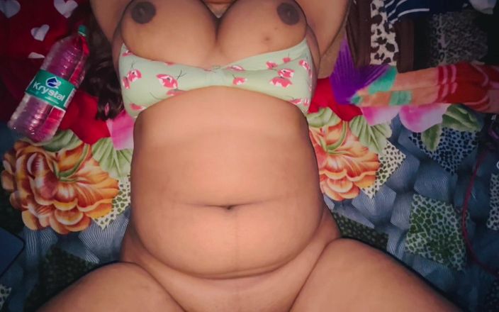 Milfyjean: Сексуальная плохая задница Ayesha Bhabhi!