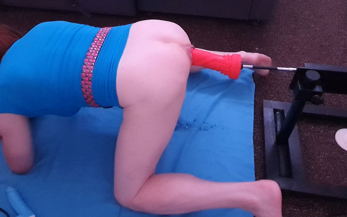 Lucy Essex CD: Sissy TgirlルーシーエセックスCDのためのクソマシンに複数の肛門オーガズム