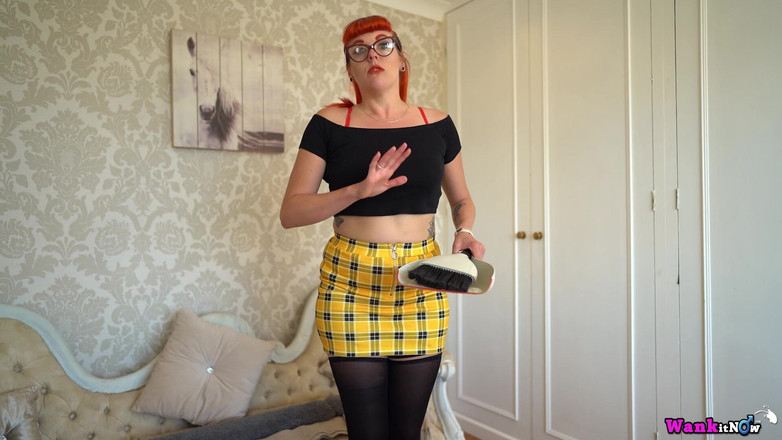 Wank it Now: Auburn Fox - nettoyeur coquin