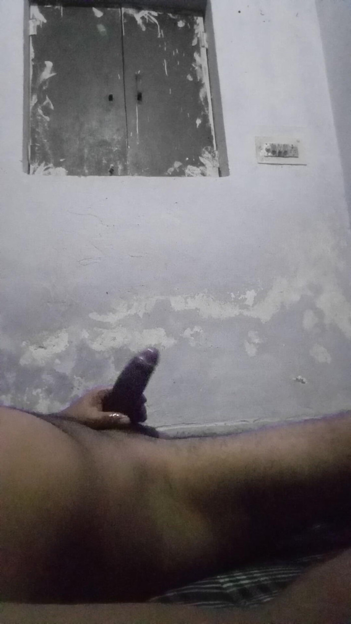 Raaz26d: Indian Boy Massaging with Oil and Masturbating His Big Big...