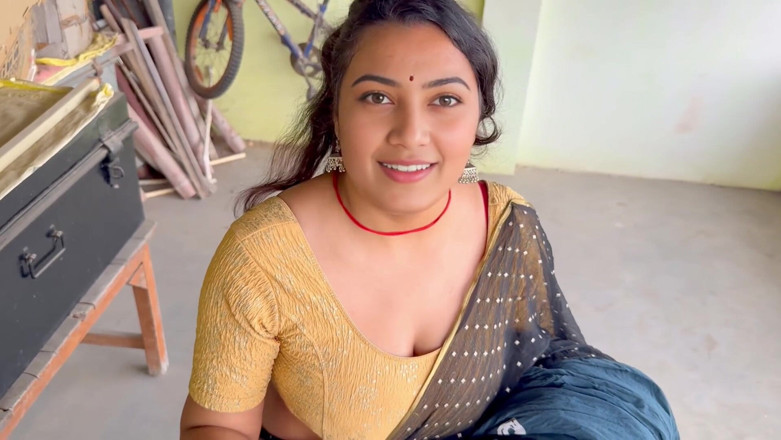 Hotty_ragini: Fui a la casa de bhabhi durante las vacaciones de...
