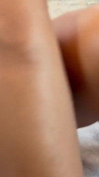 Seksi pinay orta yaşlı seksi kadın bullet vibe, cam dildo ve göt tıkacıyla orgazm oluyor! - Lexxi Wett
