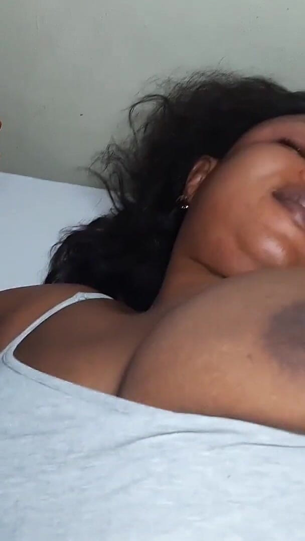 Krissyjoh: Vakantie eigengemaakte porno met zwarte amateur