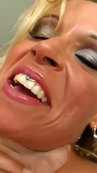Threesome with a Cougar with Small Tits and Blonde Hair Has Her Pussy and Ass Stretched