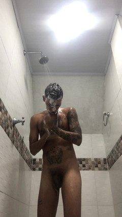 EL CHICLE TV: Osvěžující sprcha 04:47