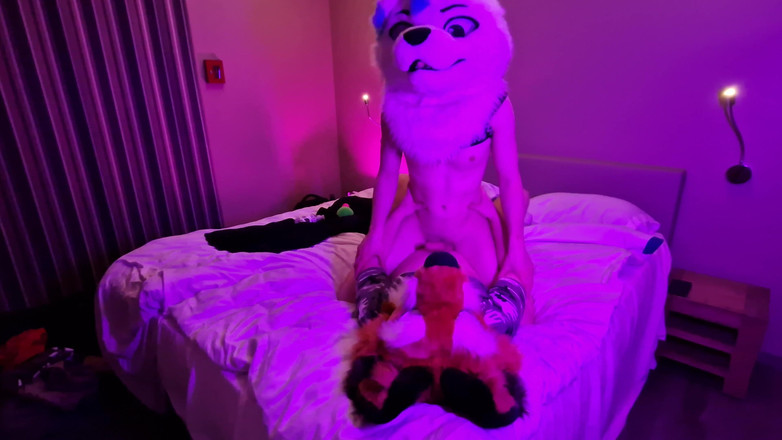 Matthew Fox Be: Matthew spielt mit dem ungezogenen Snauwflake