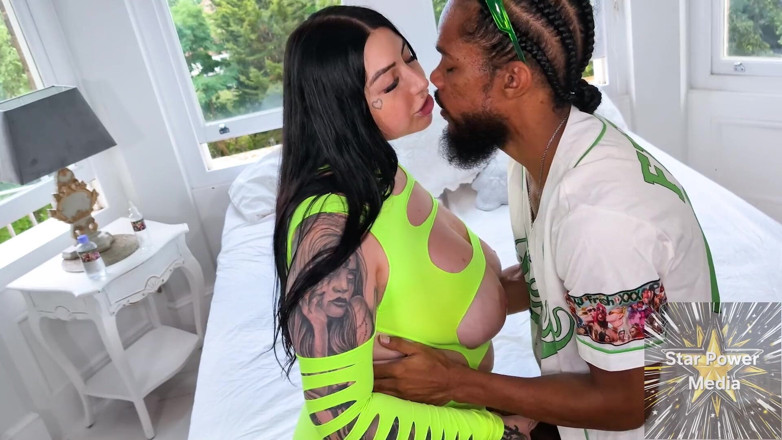 Star Power Media: El libro mágico del agente AJ Fresh desea culona Madison...