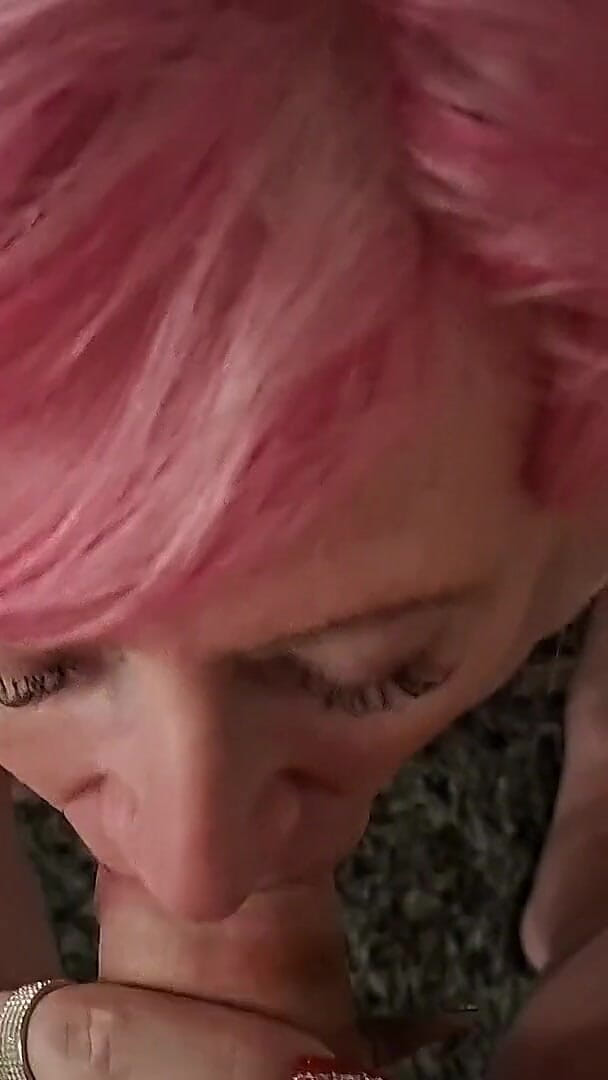 EroticOnlyClips: Ahegao, reife schlampe sabbert beim lecken von pulsierendem schwanz