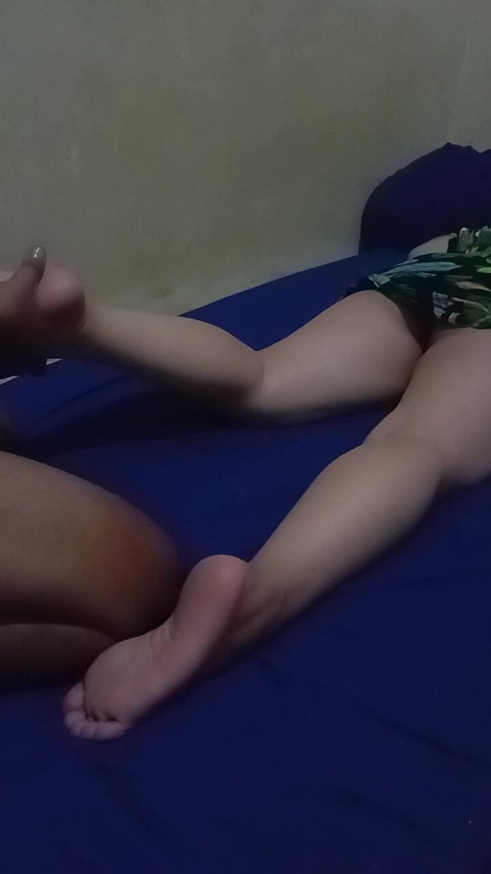 Angelina pop: 我妻子的朋友要求我满足她，我的isttiku同意了