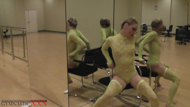 Gymrotic: Contortion Warm up