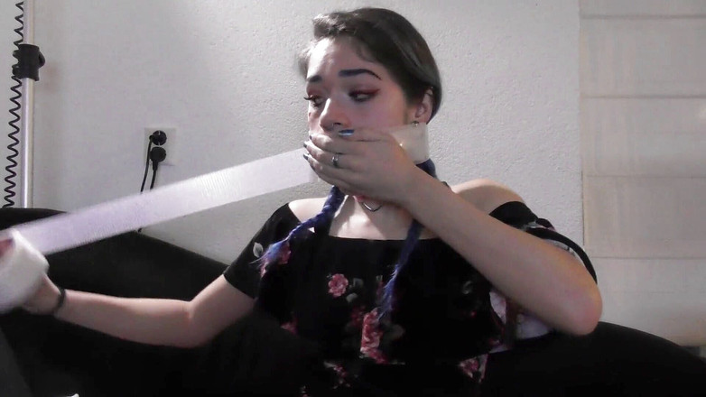 Restricting Ropes: Luna Grey - тестирование давки Valentine