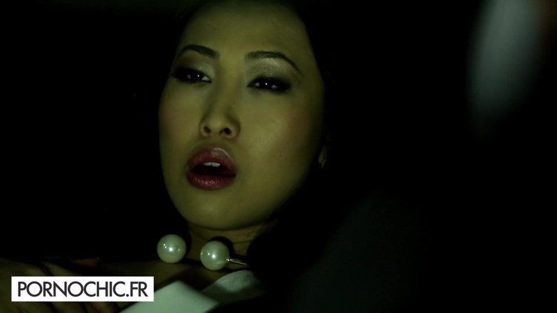 Pornochic: Deep sodomy dengan Sharon Lee yang cantik