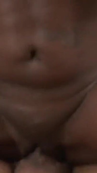 Orgasmes torrides et humides avec des bites noires énormes n ° 1 - beaucoup de scènes
