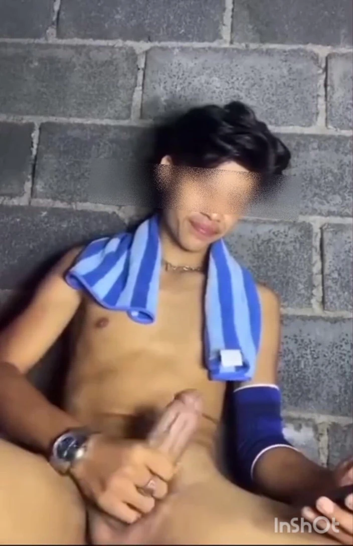 Louswee: Kulit licin, fikiran nakal