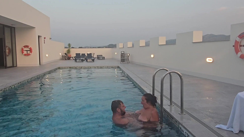 Jimbob Star Straight: Ficken im pool