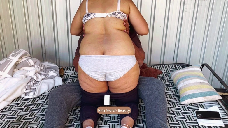 Hot 365 Entertainments: Thick Desi Aunty’s Round Ass Fingered Outdoors! Hot Tamil Couple’s...